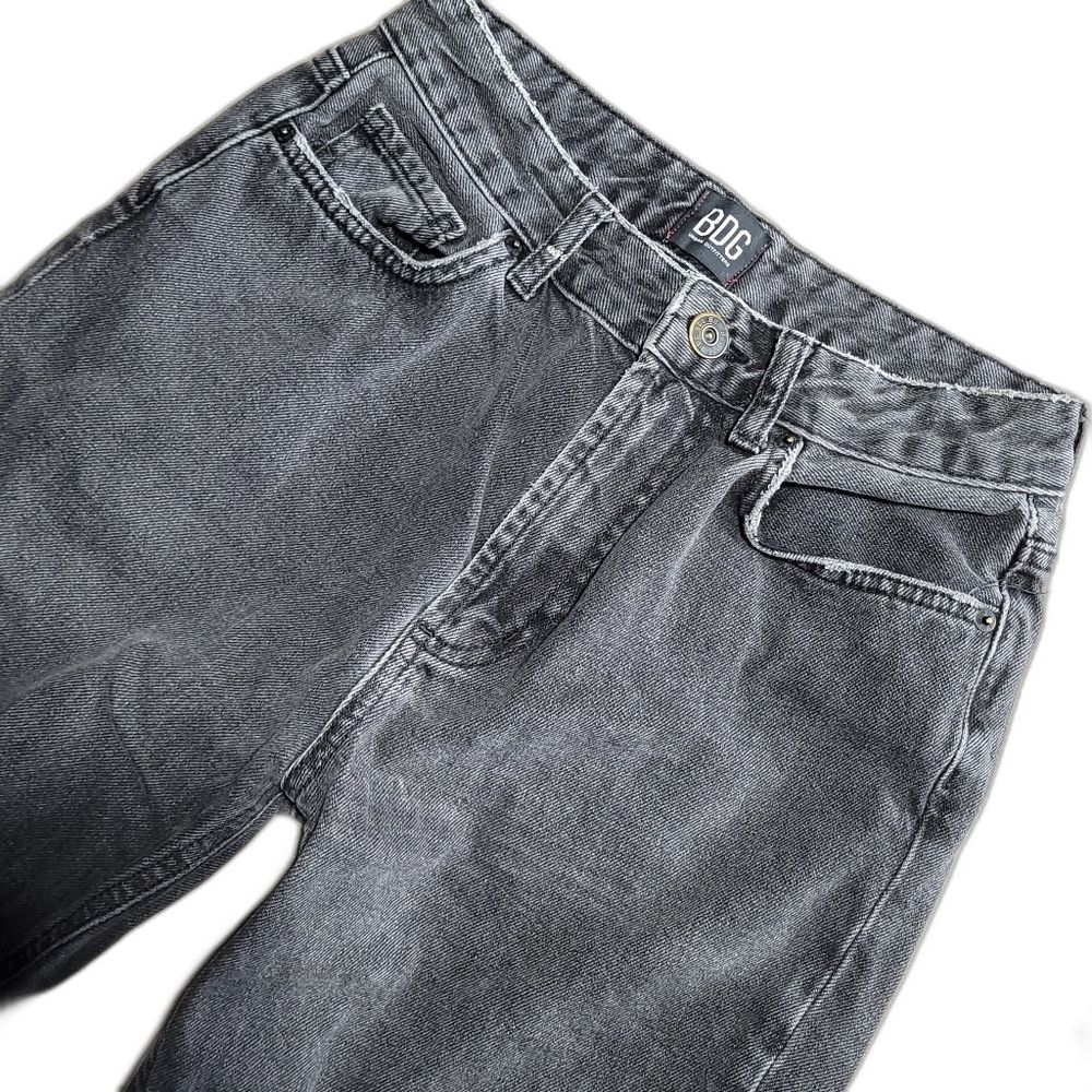 BDG Mom High Rise Straight Leg Black Jean Womens  W26